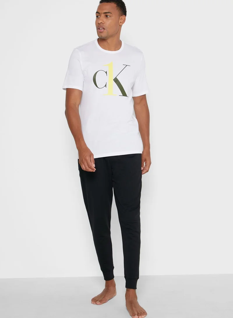 CALVIN KLEIN Logo Crew Neck T-Shirt