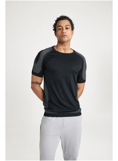 Man Slim Fit Crew Neck Short Sleeve Knitted T-Shirt