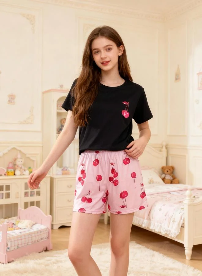 تايك تو مجموعة من بيجاما شورت مطبوعة وتيشيرت بطبعة جرافيك