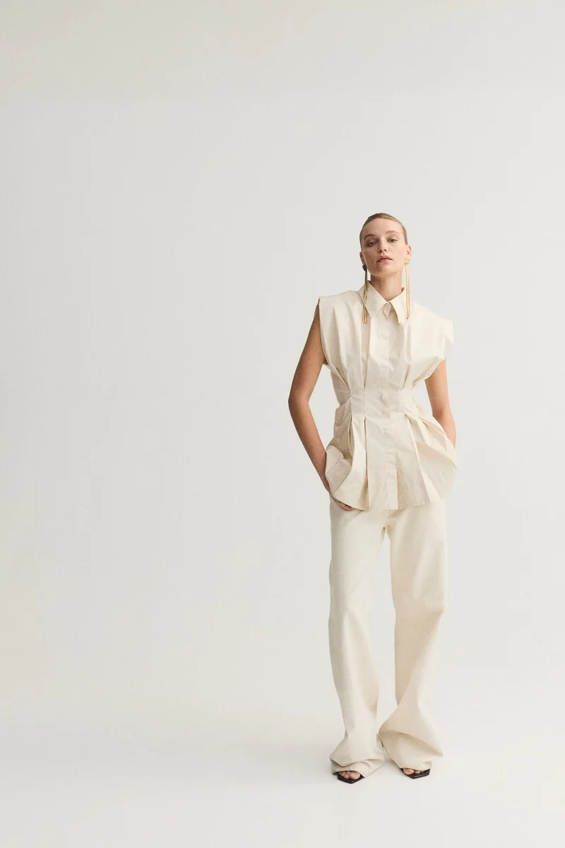 اتش اند ام قميص بوبلين بخصر ضيق