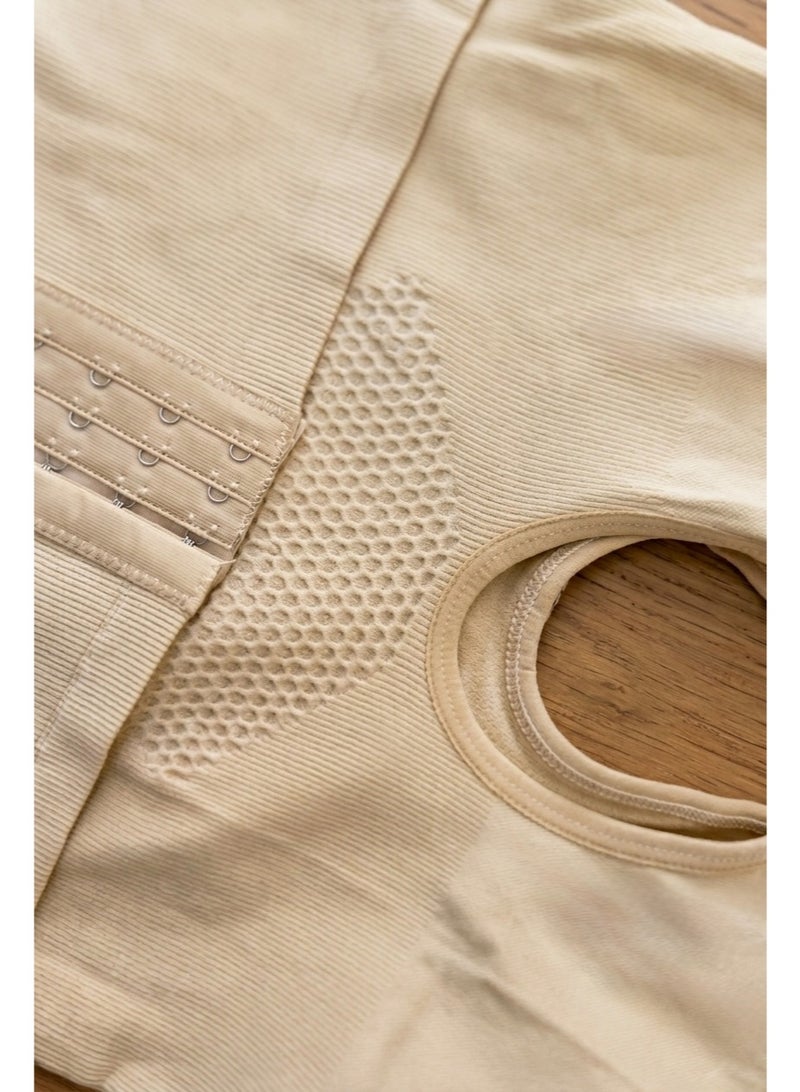 Women's Seamless Shaping Bodysuit with Tummy Control and Adjustable Hooks - Image 4