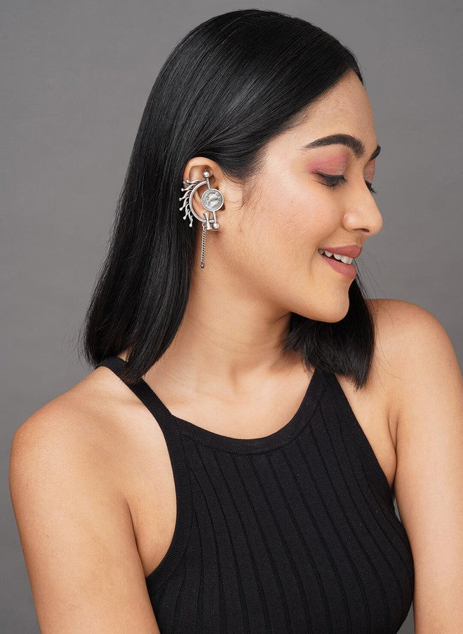 Binnis Wardrobe Silver-Toned Contemporary Ear Cuff Earrings - Image 5