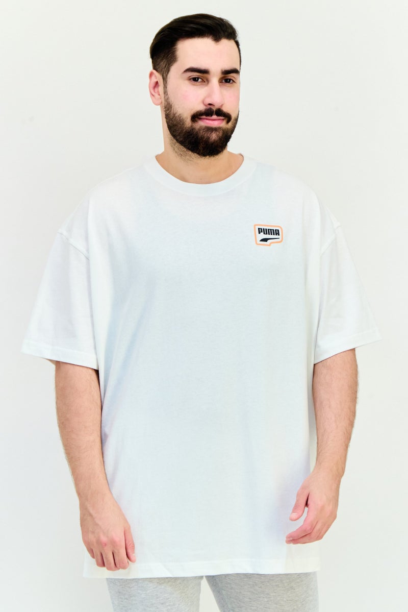 PUMA تي شيرت رجالي بأكمام قصيرة ومقاس مريح، أبيض - Image 1