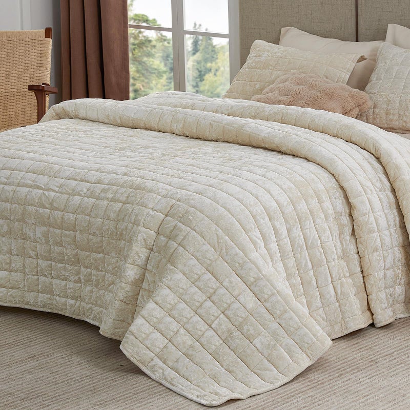 BEDELITE Velvet Quilt Set King Size - Luxury Velvet Comforter Bedding Set 3 Pieces, Lightweight Soft Cozy Shiny Cream White Oversized Bedspread Coverlet for All Seasons with 2 Pillow Shams - Image 1
