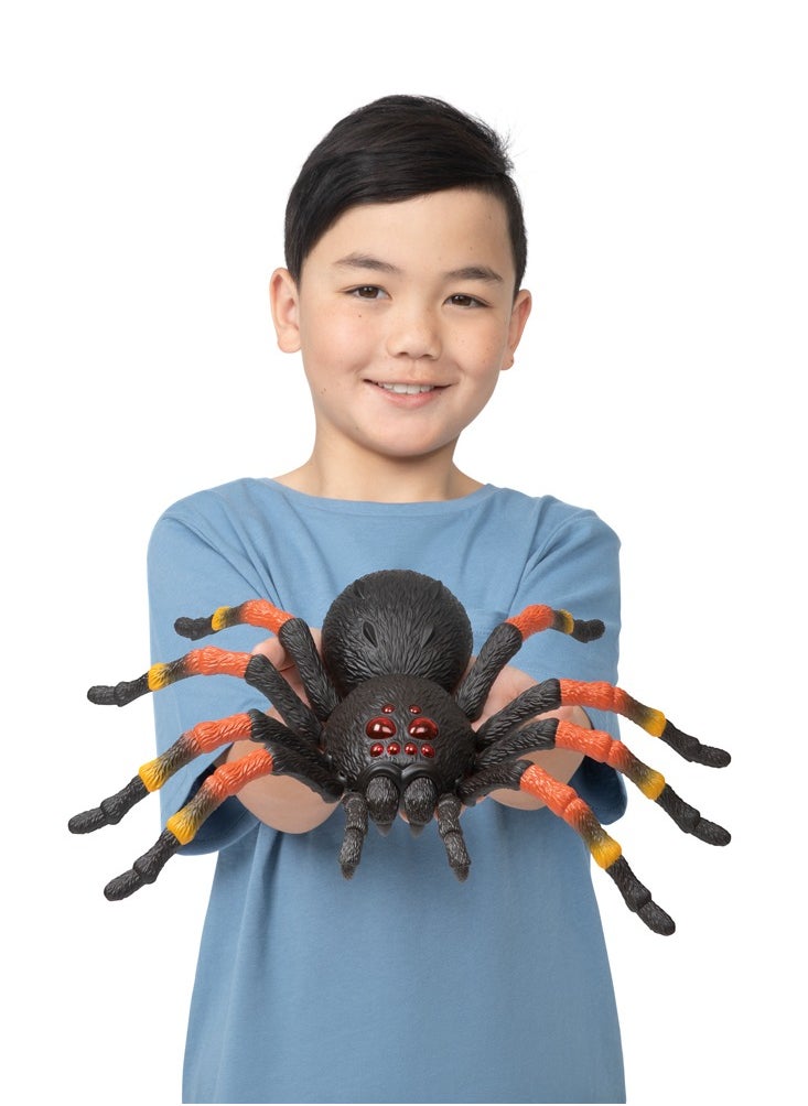 ROBO ALIVE ZURU ROBO ALIVE Giant Tarantula, Battery-Powered Robotic Interactive Electronic Spider Comes with Web Slime, Prankst Toys for Ages 3+  - Image 4