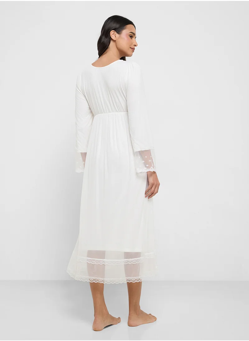 ايلا Nighdress With Lace Trims