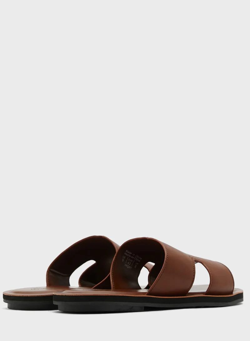 CALL IT SPRING Amil Low Top Sandals