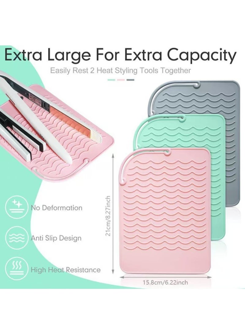 Park of 3 silicone heat-resistant mats, suitable for curling irons, straighteners,; measures 21 cm x 15.8 cm. - Image 2