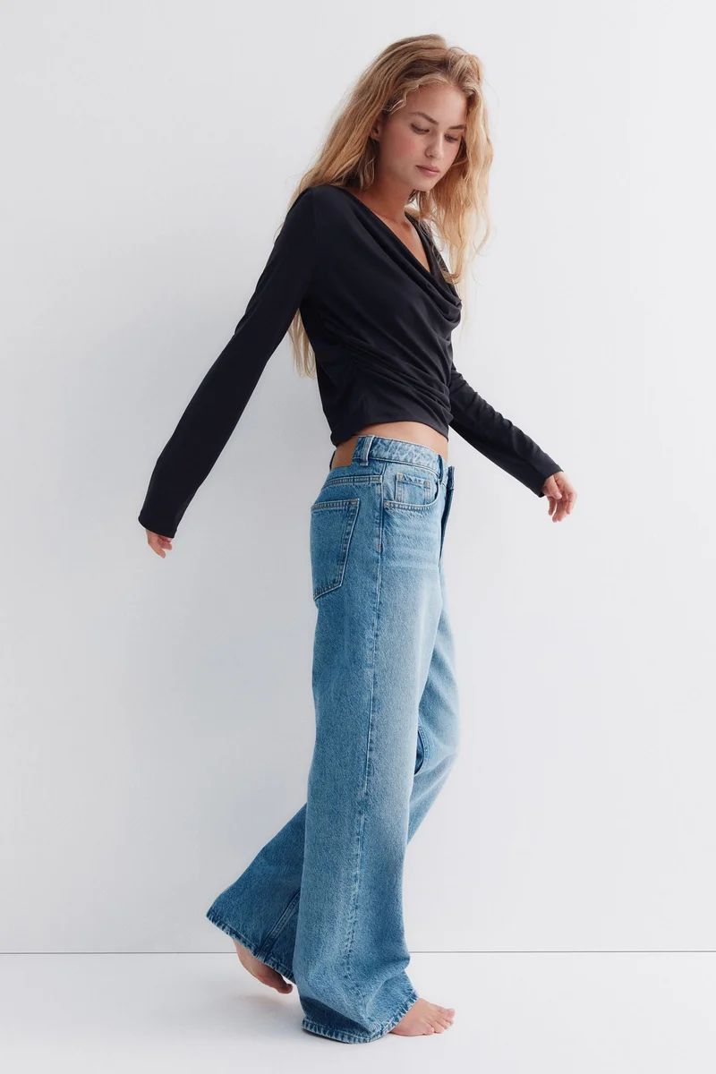 اتش اند ام بلوزة منسدلة من الجيرسيه