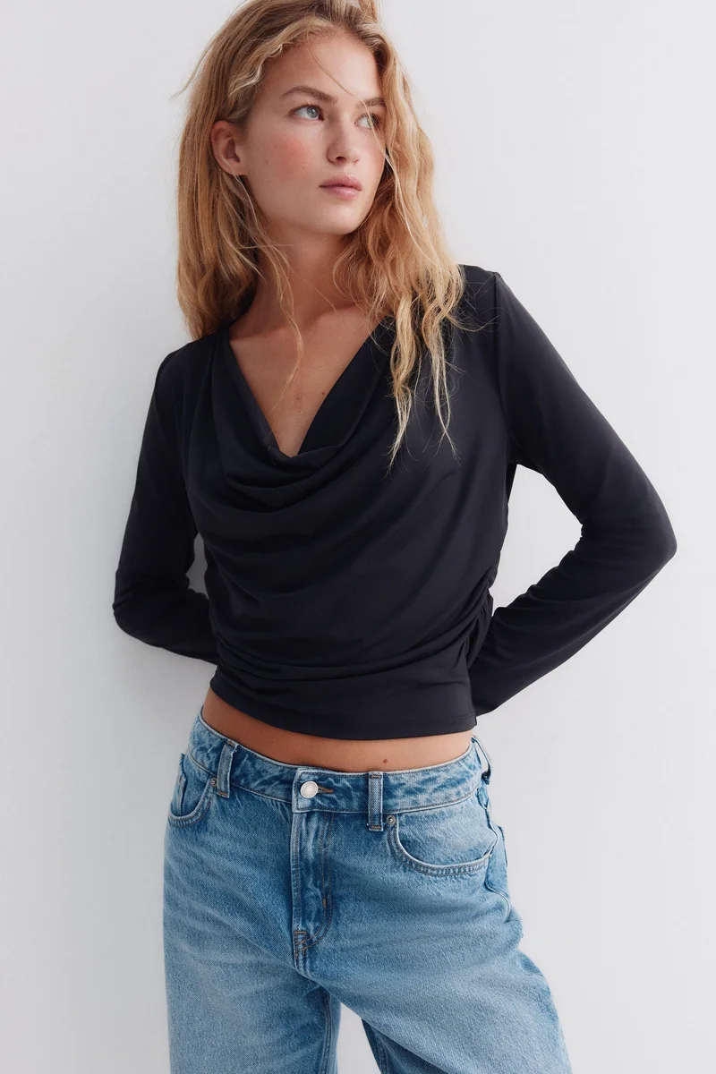 اتش اند ام بلوزة منسدلة من الجيرسيه