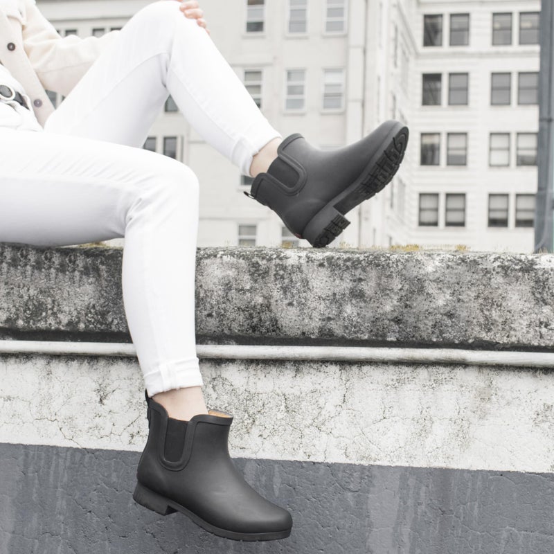 Chooka Women's Waterproof Plush Chelsea Bootie Chelsea Boot, Delridge Black, 8 M - Image 2