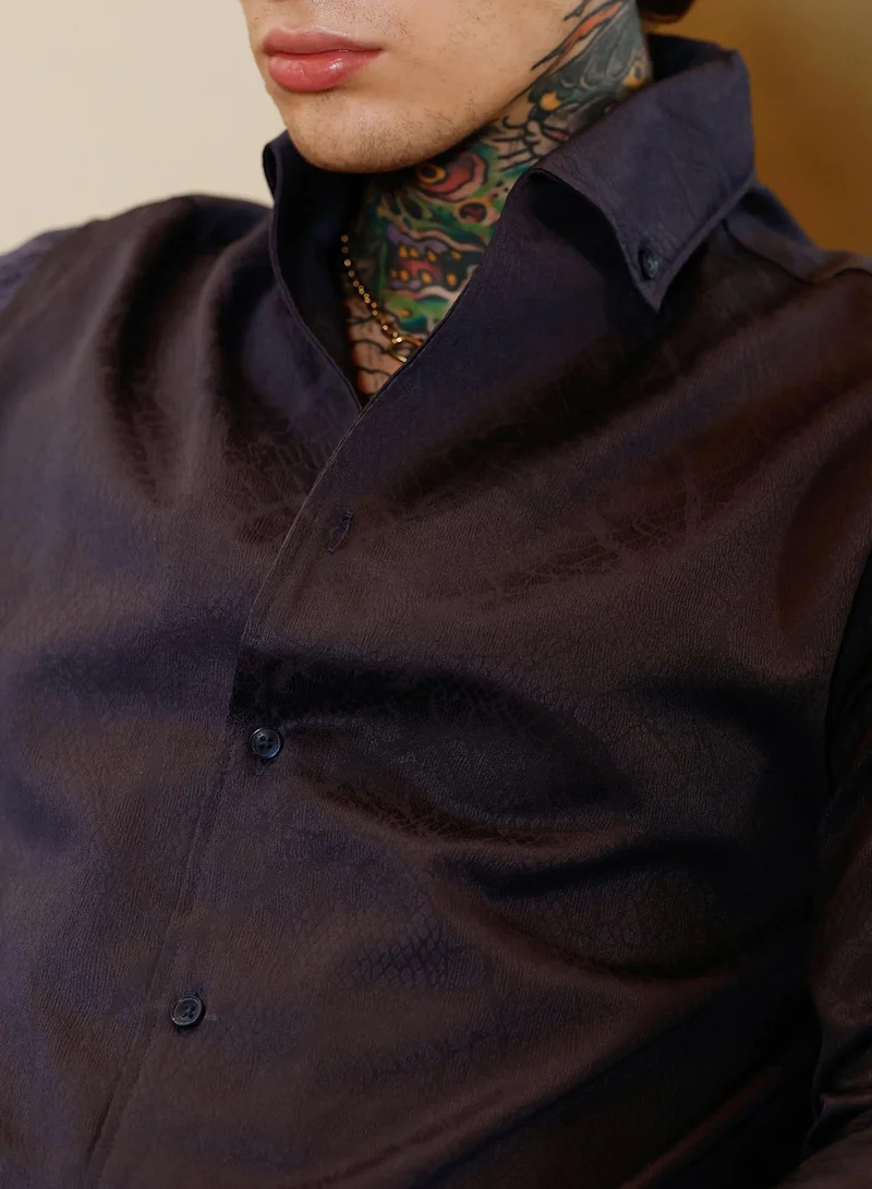 Campus Sutra Campus Sutra Men Reptilia Jacquard Shirt | Button-Down One-Piece Collar Long Cuffed Sleeves | Button Closure Curved Hem | Solid Jacquard | Woven Fabric For Evening & Party Wear | Onyx Black