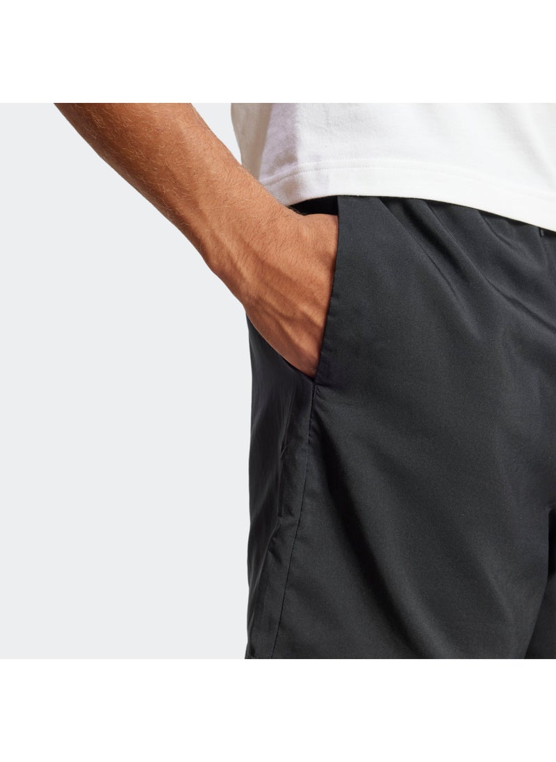 Essential Small Logo Chelsea Shorts