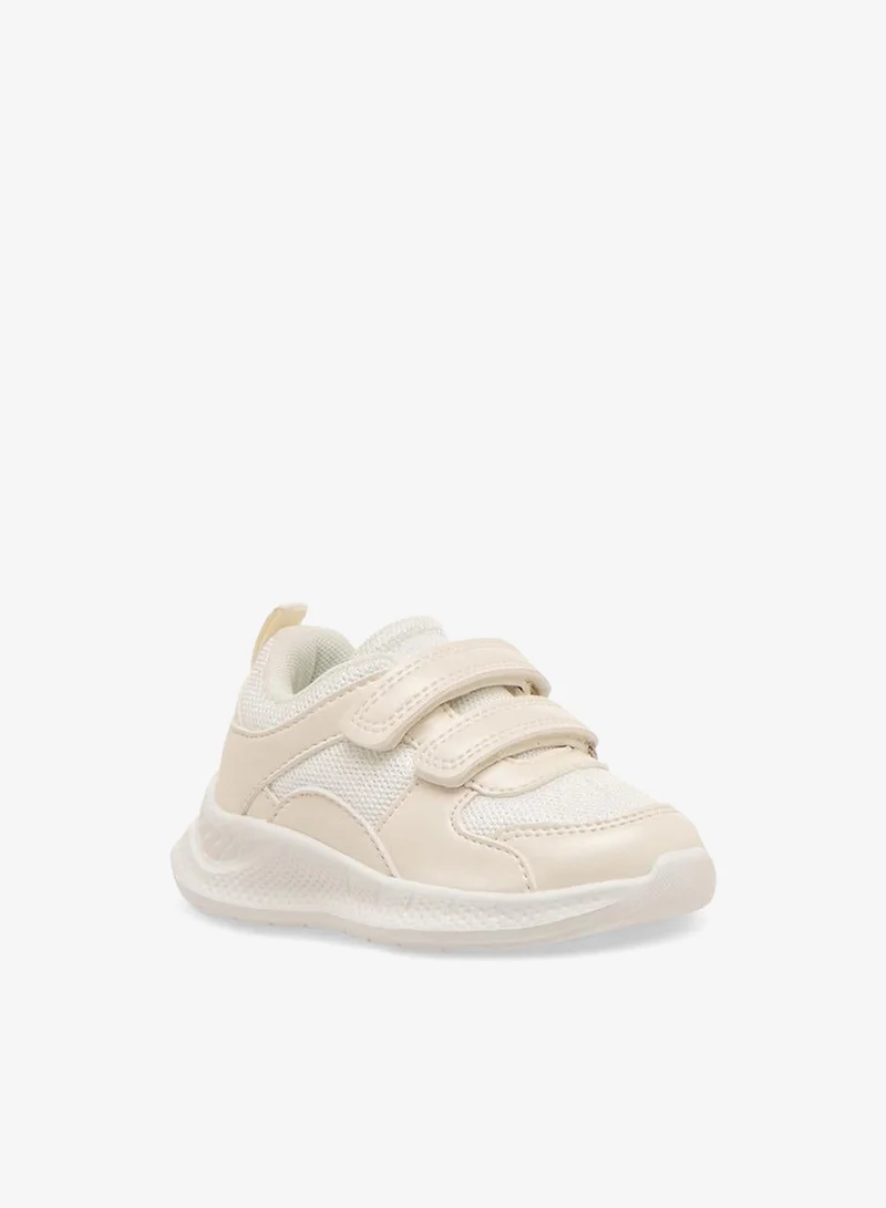 بيرفيت Boys Hook & Loop Sneakers