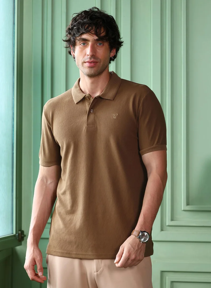 Campus Sutra Men Solid-Ribbed Polo T-Shirt | Jacquard Polo Neck, Short Jacquard-Cuff Sleeves | Half-Button , Straight Hem | Solid Ribbed | Knitted Fabric For Casual & Daily Wear | Mocha Brown
