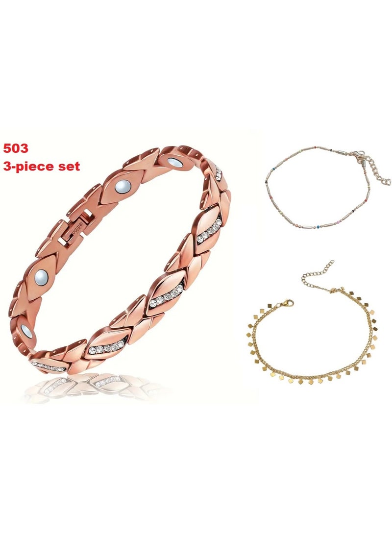 كلار طقم سوار من النحاس الخالص مطعم بمغناطيس النيوديوم,طقم نحاس داخل علبة هدايا مخمل من قطعتين بتصميم مجوهرات من النحاس الأحمر  (علاجي للمفاصل وتنشيط الدورة الدموية ) + سوار نحاس اصفر (زينة ) 2 قطعة  نحاس أحمر + أصفر - Image 3