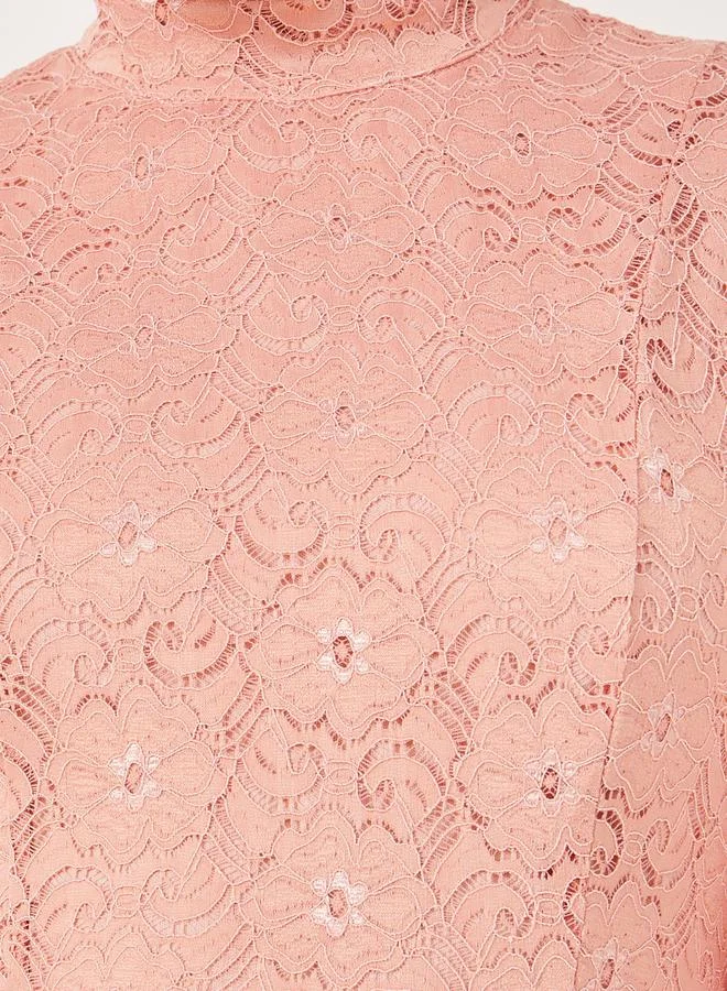 ستايلي فستان ترامبيه دانتيل