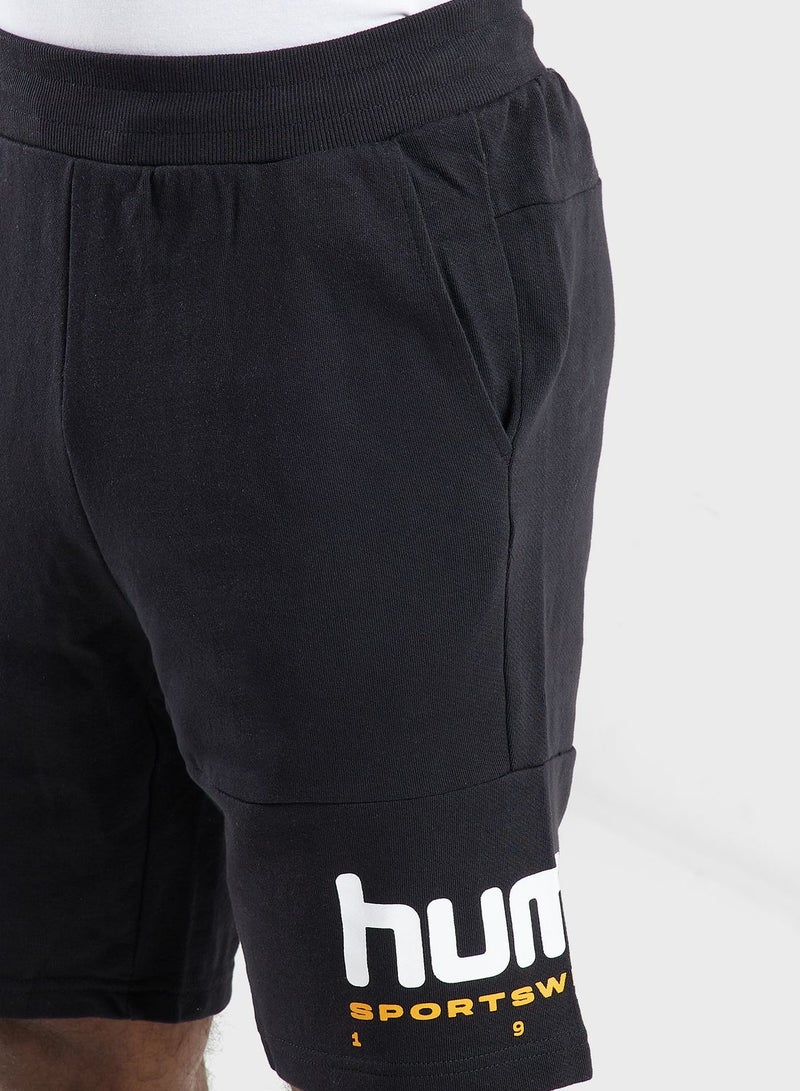 Hummel Legacy Manfred Shorts  - Image 4