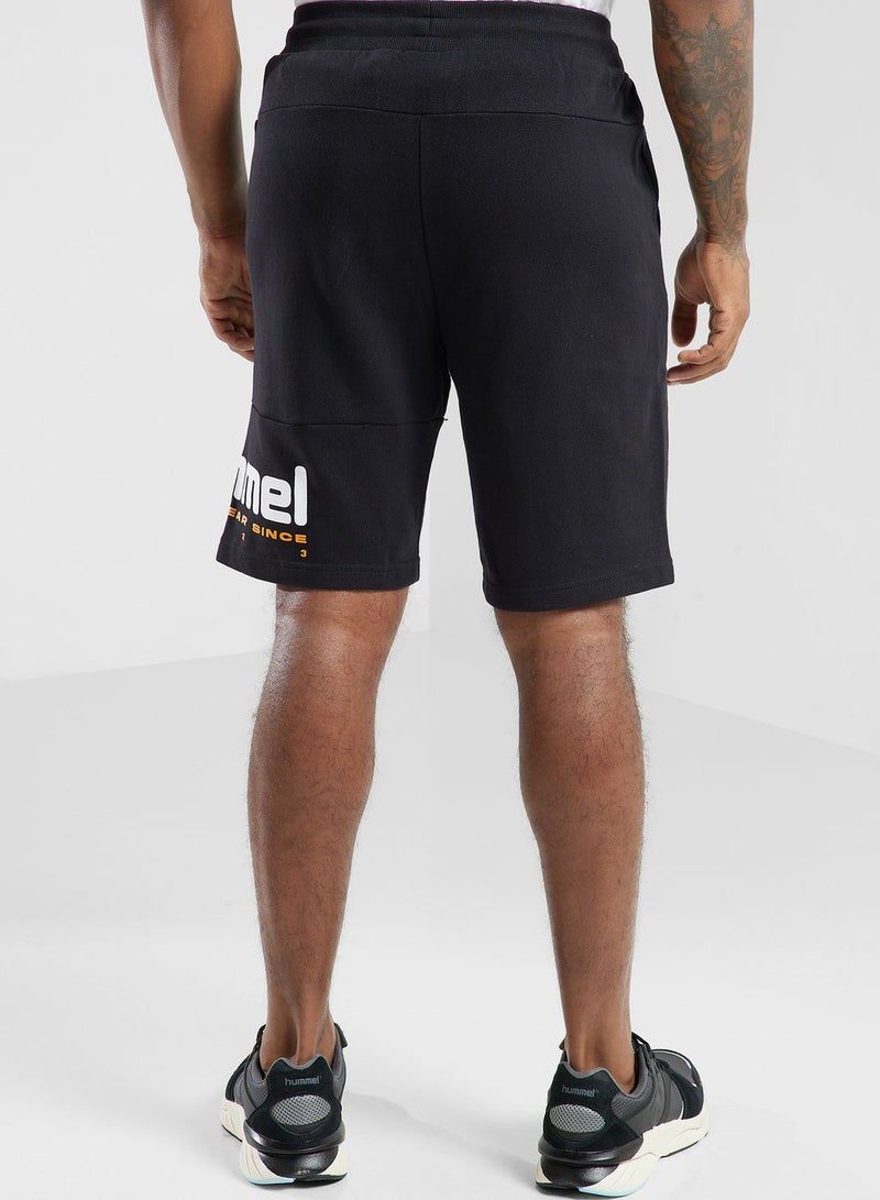 Hummel Legacy Manfred Shorts  - Image 3