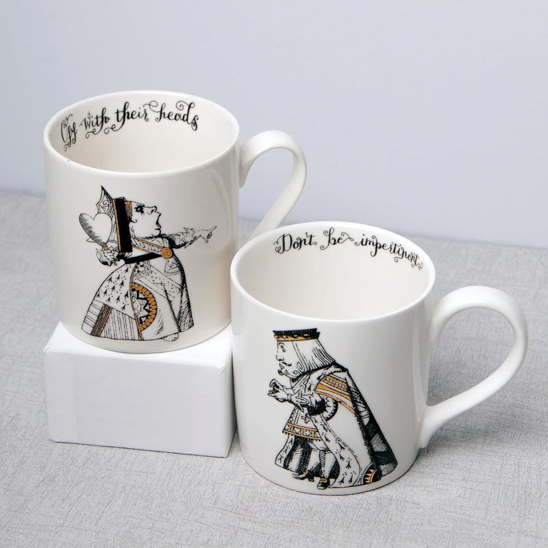 VA Alice in Wonderland Mug Set in Gift Box King and Queen of Hearts Fine China 350 ml Set of 2 - Image 2