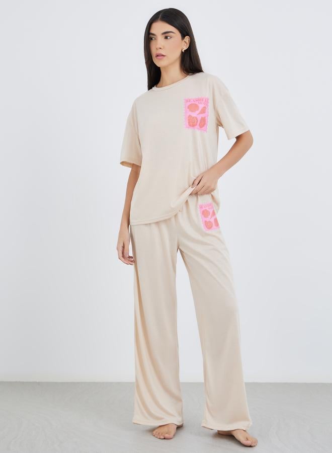 Styli Printed Pocket Short Sleeve T-Shirt and Pyjama Set - Image 1