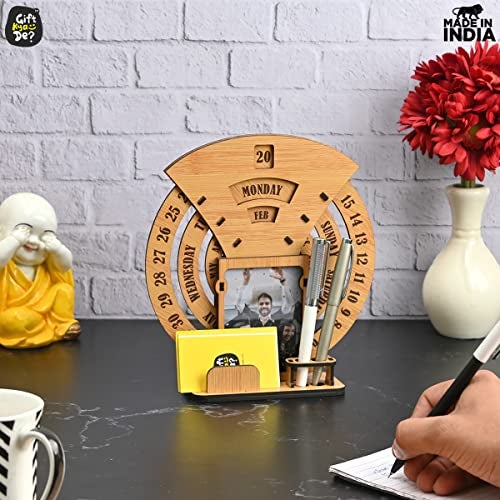 Gift Kya De 2026 Lifetime Desk Calendar with Desk Organizer & Photo Frame | Reusable Wooden Perpetual Calendar for Office & Home Decor | Eco-Friendly Tabletop Calendar | New Year Gift (Bamboo) - Image 4