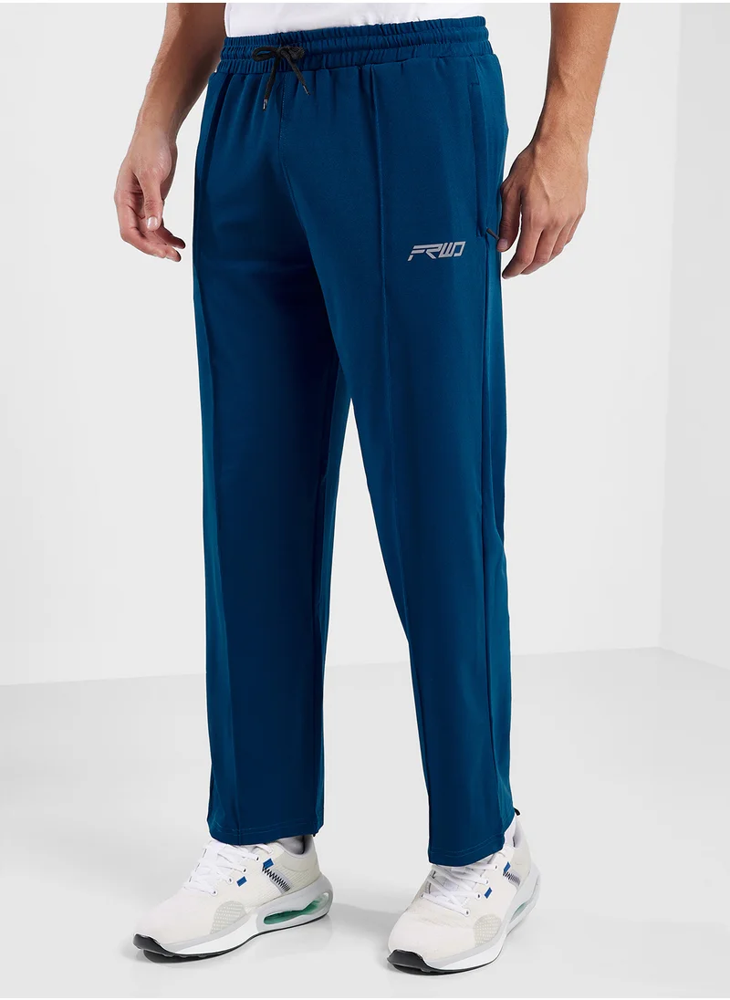 FRWD Relaxed Mobility Pants