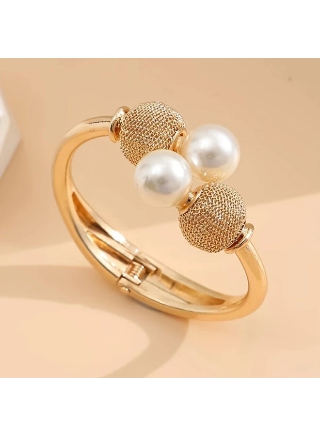 Goolsky سوار بغل مفتوح من سبائك مبالغ فيه مع لآلئ مزيفة كبيرة مجوهرات يد للنساء - Image 4