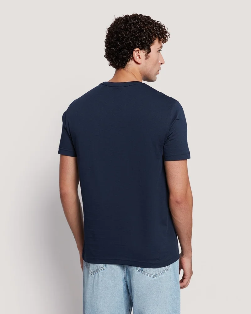 غانت تيشيرت قطن بأكمام قصيرة للرجال بشعار الدرع من جانت