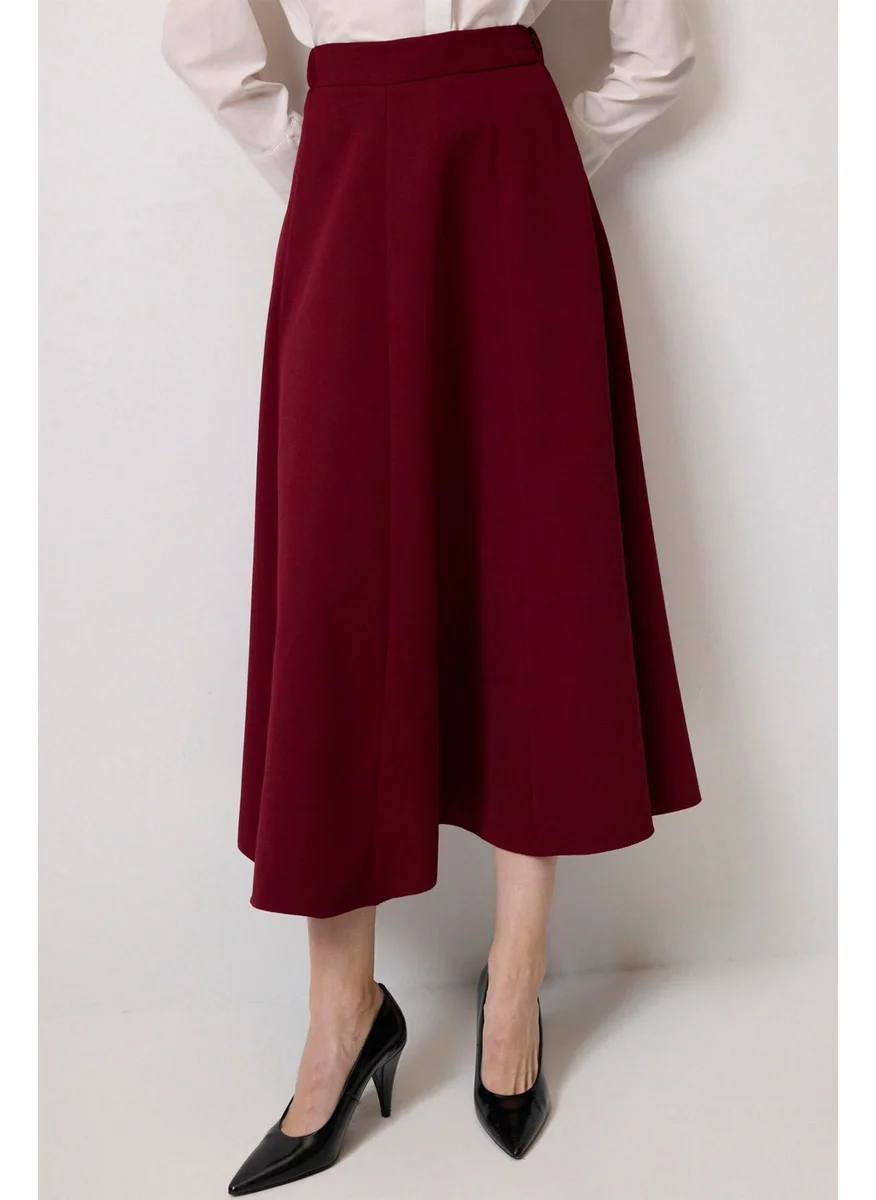 تاتشي A Cut Crepe Skirt