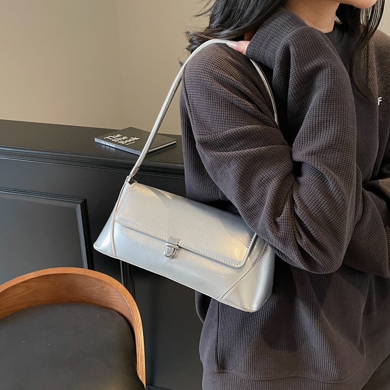 Niche Patent Leather Underarm Bag Women'S Bag 2025 Spring New Fashion Solid Color Baguette Crossbody Bag Handheld Shoulder Bag - Image 3