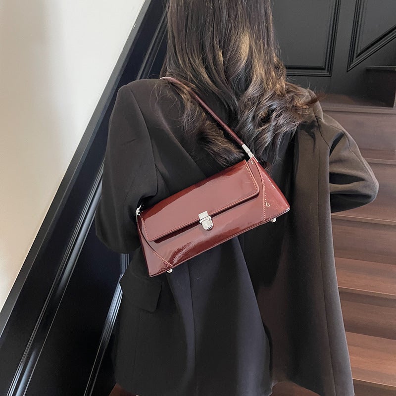 Niche Patent Leather Underarm Bag Women'S Bag 2025 Spring New Fashion Solid Color Baguette Crossbody Bag Handheld Shoulder Bag - Image 1