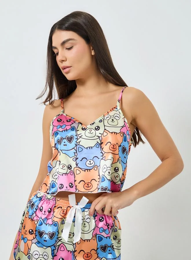 تايك تو طقم بيجاما من شورت وبلوزة كامي بطبعة قطة