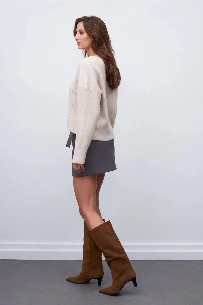 Dilvin Oatmeal Natural DILVIN Women's V-neck Ribbed Knit Sweater for Women | Best Price UAE
