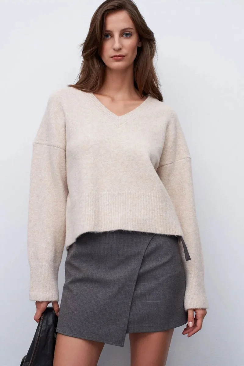 Dilvin Oatmeal Natural DILVIN Women's V-neck Ribbed Knit Sweater for Women | Best Price UAE
