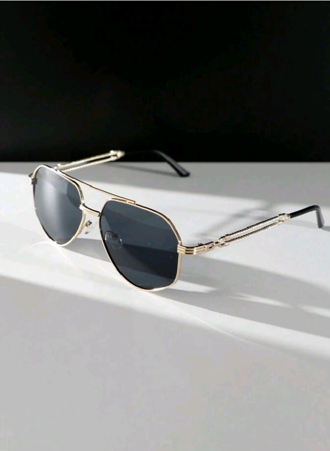 Dealspick Trendy Fashionable Sunglasses For Men - Image 2