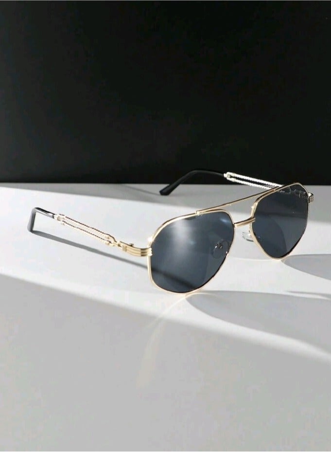 Dealspick Trendy Fashionable Sunglasses For Men - Image 4