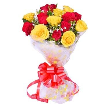 Floralbay Floralbay Special Yellow Red Roses Bouquet of Fresh Flowers in Cellophane Wrapping Bunch of 15 