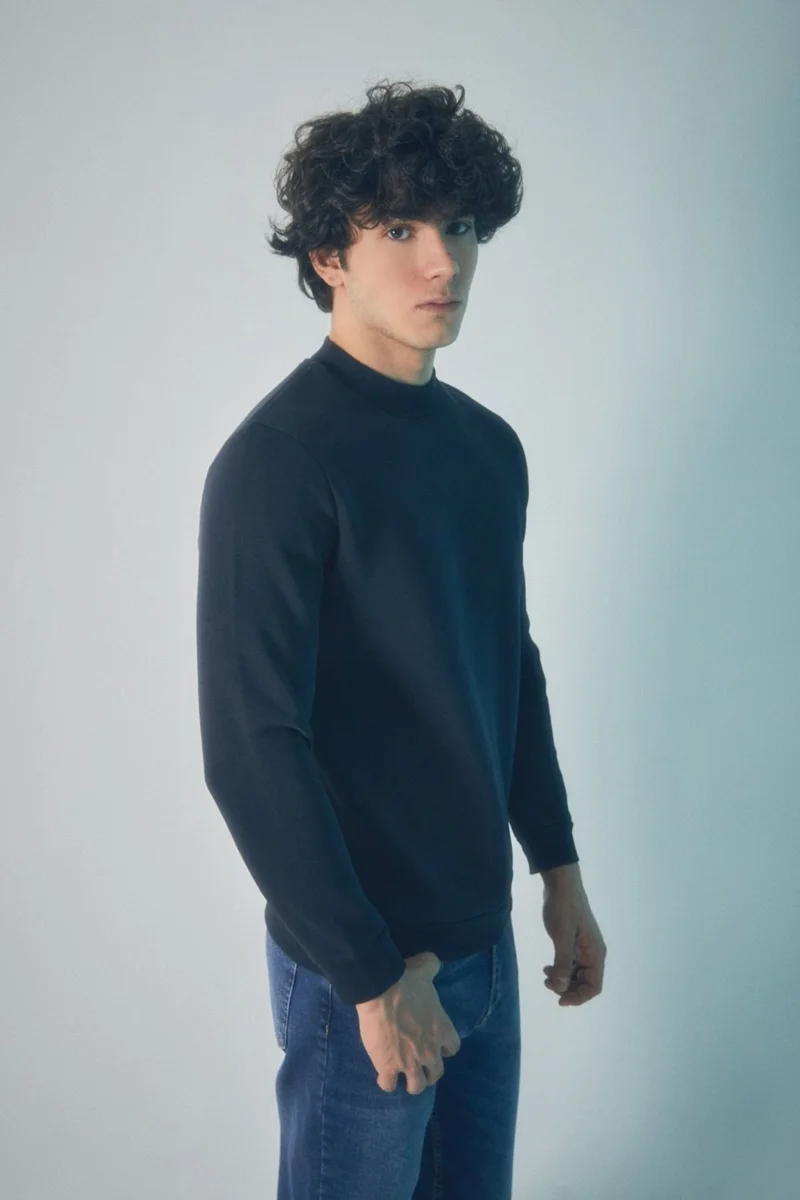 فولامودا Basic Crew Neck Sweatshirt