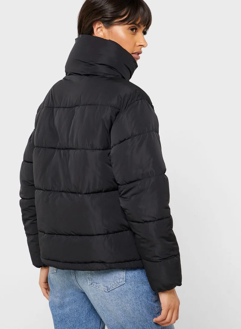 FOREVER 21 Zip Through Puffer Jacket