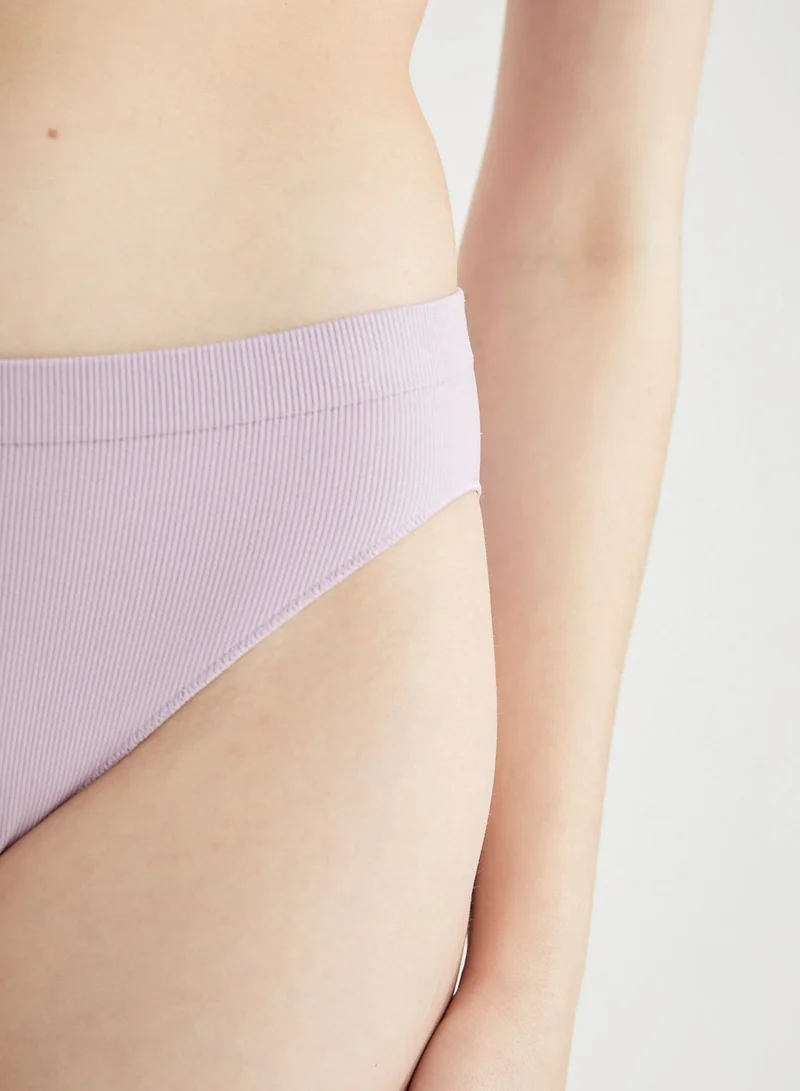 DeFacto Seamless Brief