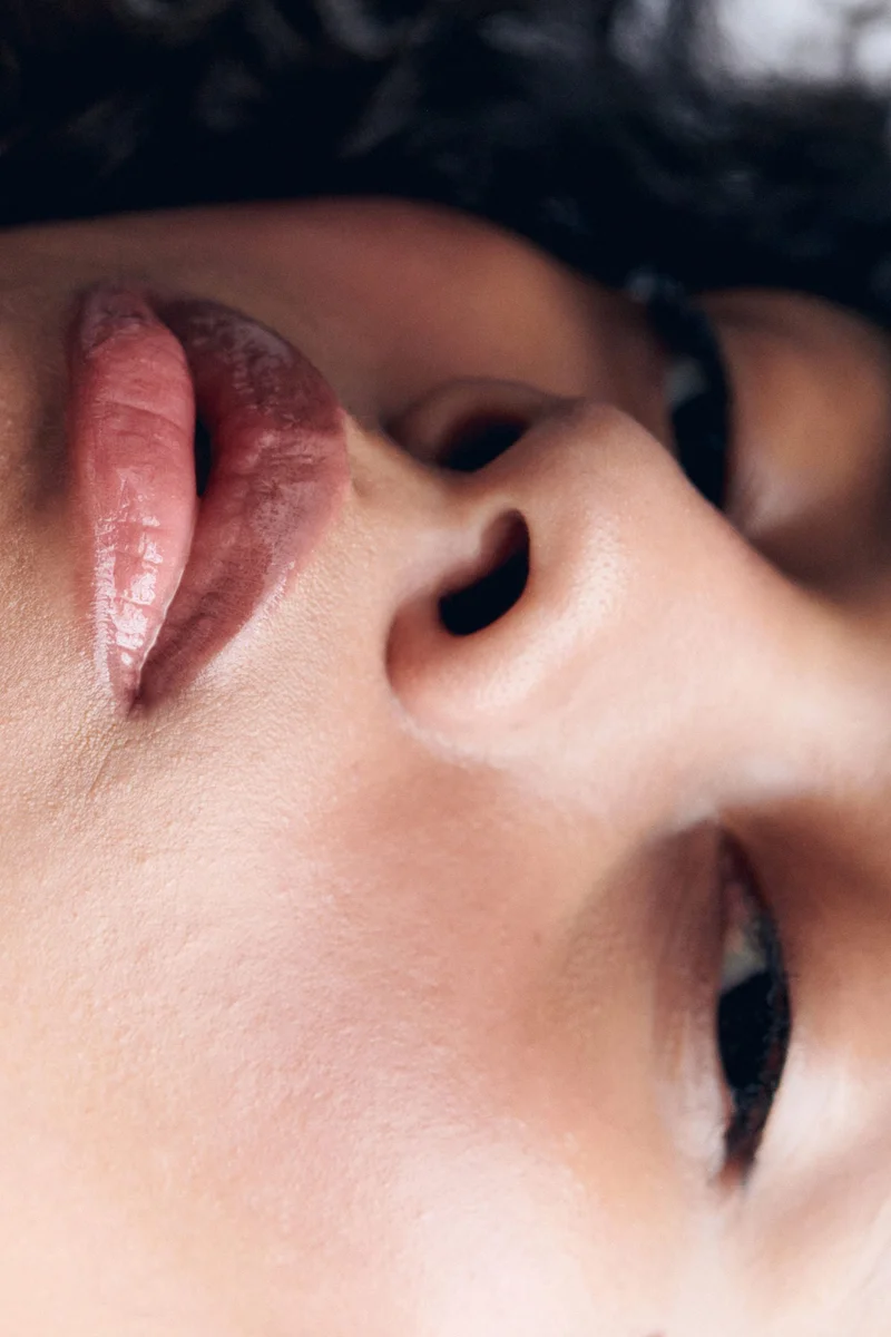 اتش اند ام ملمع شفاه هايبر غلوس