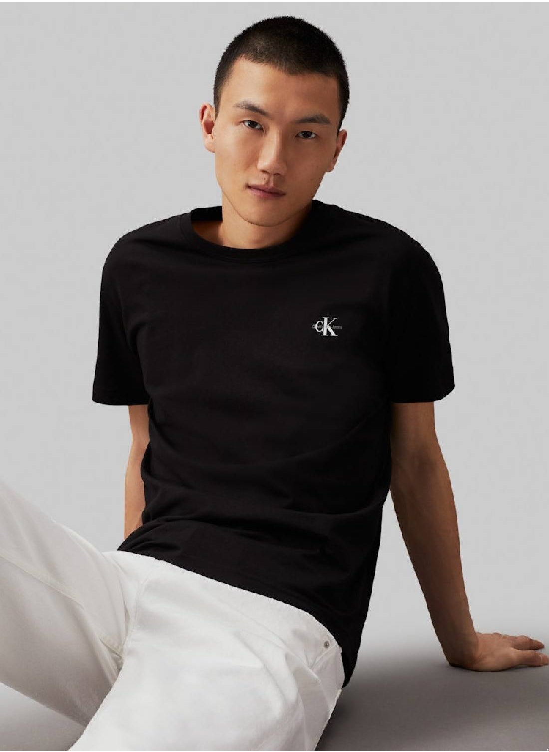 Men's 2 Pack Monogram T-Shirts - Cotton jersey, White - https://f.nooncdn.com/p/pzsku/ZCE0B288F033F840A38F1Z/45/_/1723739232/b889b0ea-bafe-4d10-8800-894660d2c4e5.jpg?width=original