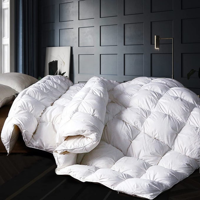 PINCH PLEAT GOOSE DOWN COMFORTER CALIFORNIA KING SIZE ULTRA SOFT COTTONPOLY BLEND COVER ALLSEASON MEDIUM WARM DUVET INSERT LUXURY NOISELESS 100 DOWNPROOF 750 FILL POWER WITH 8 TABS