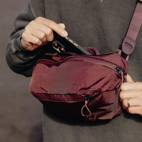 Peak Design Outdoor Sling 2L, Eclipse, Padded Adjustable Shoulder Strap for Crossbody or Waist Carry, 2 Mesh Pockets, Ideal for Carrying Cameras & Small Essentials, Versatile Sling Bag for Men & Women - Image 5