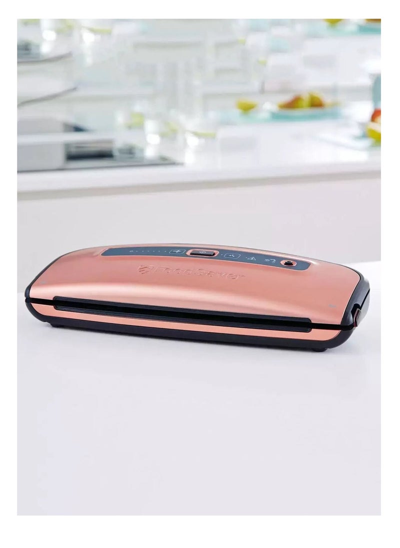 FoodSaver Food Vacuum Sealing Machine System With 10x0.9L Sealing Bag, 10x3.7L Sealing Bags and 2x Rolls of custom sized bag  - Image 1