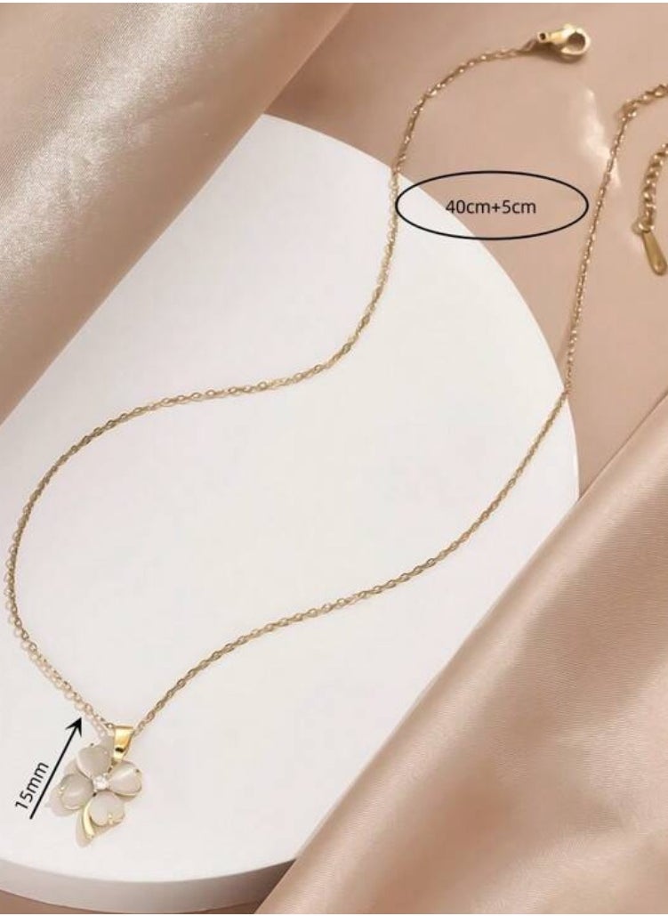 JewelryPalace Elegant Women’s Necklace Made Of Stainless Steel Coated With Gold In A Modern And Chic Design  - Image 2
