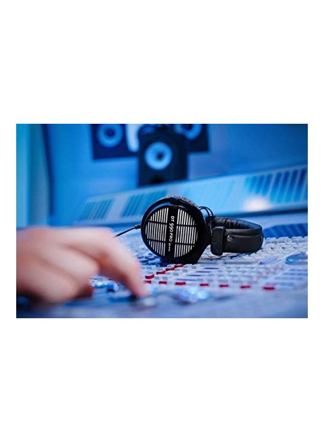 بيير ديناميك Beyerdynamic DT 990 PRO 250 Ohm Open Back Headphones Bundle with Full-Sized HardBody Pro Headphone Case, and Blucoil 6-FT Headphone Extension Cable (3.5mm) multicolor - Image 3