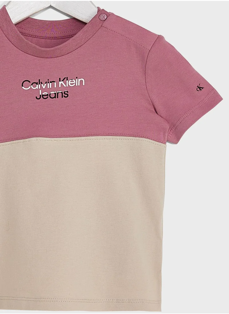 Calvin Klein Jeans Infant Color Block Logo T-Shirt