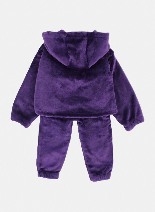 اوركيدز طقم بيجاما قطيفة للبنات – بنفسجي مع تصميم "Good Vibes" - Image 2